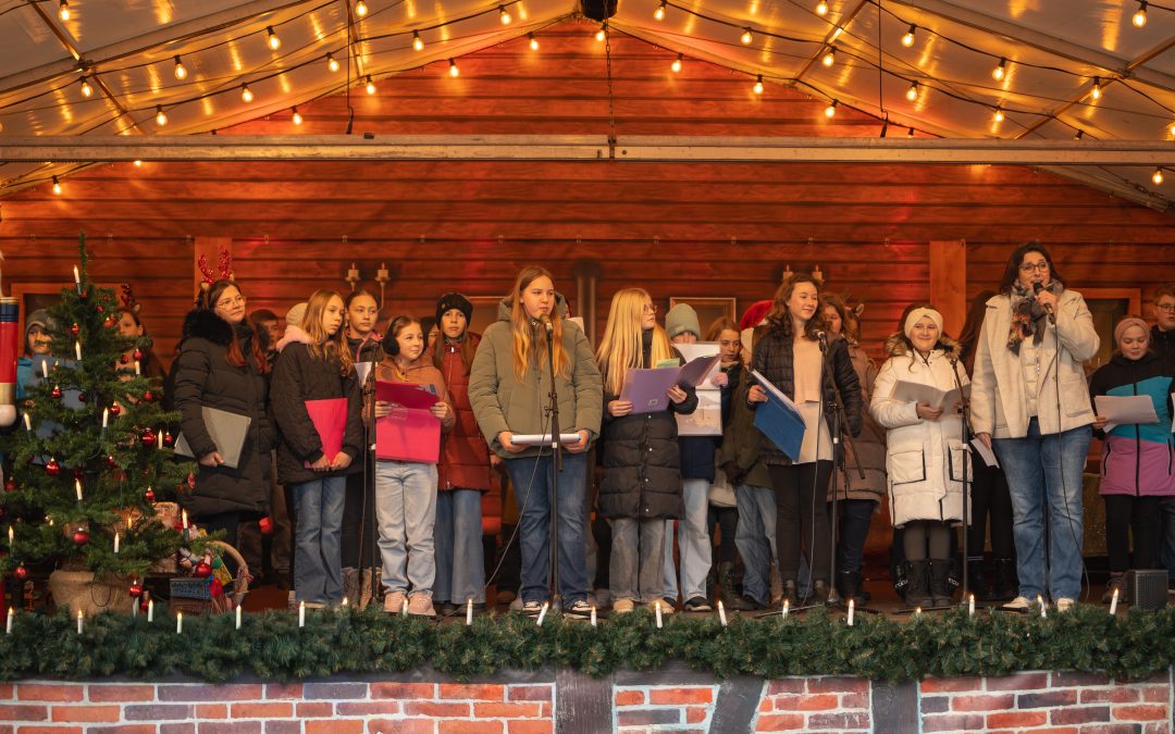 Weihnachtskonzert auf dem Auerbacher Weihnachtsmarkt
