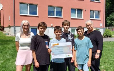 Spendenübergabe Genial-Sozial